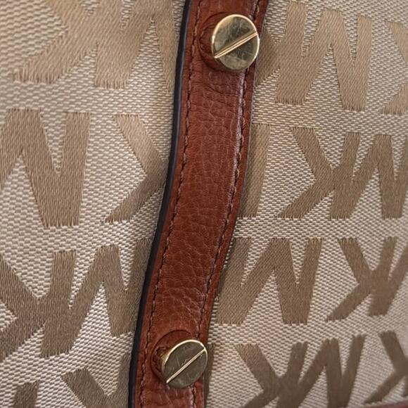 MICHAEL MICHAEL KORS BEDFORD BELTED MD SATCHEL BAG - Picture 11 of 14